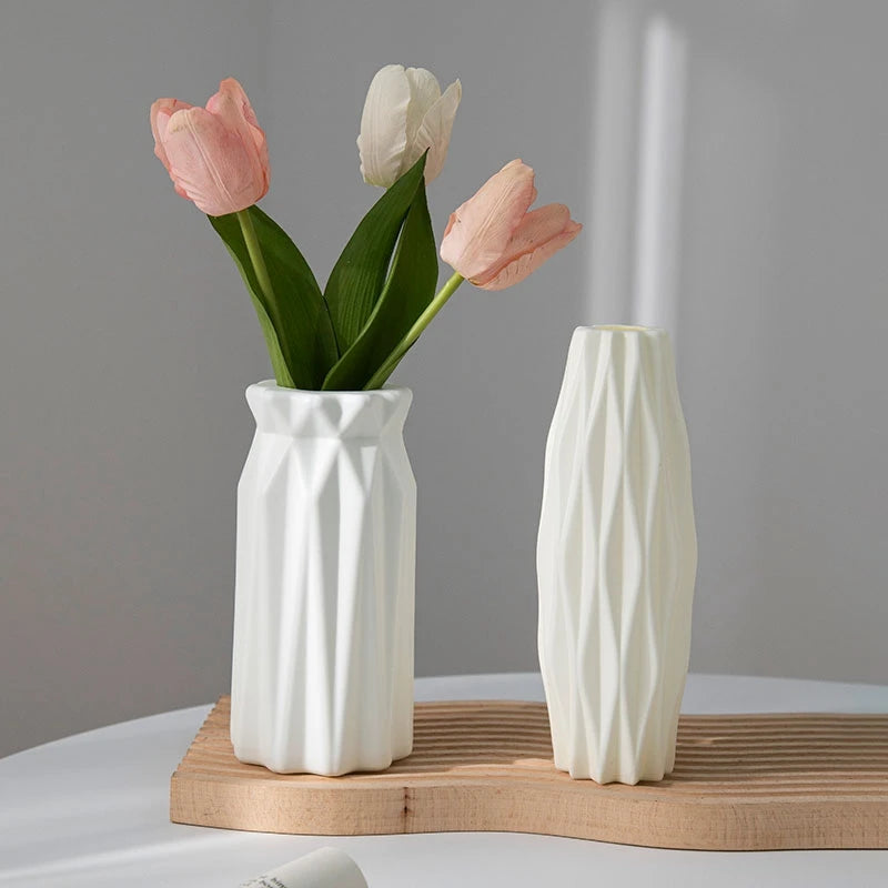 Nordic Vases Pure White Plastic Vases Imitation Ceramic Flower Vases Desktop Flowerpot Wedding Decor Home Ornament